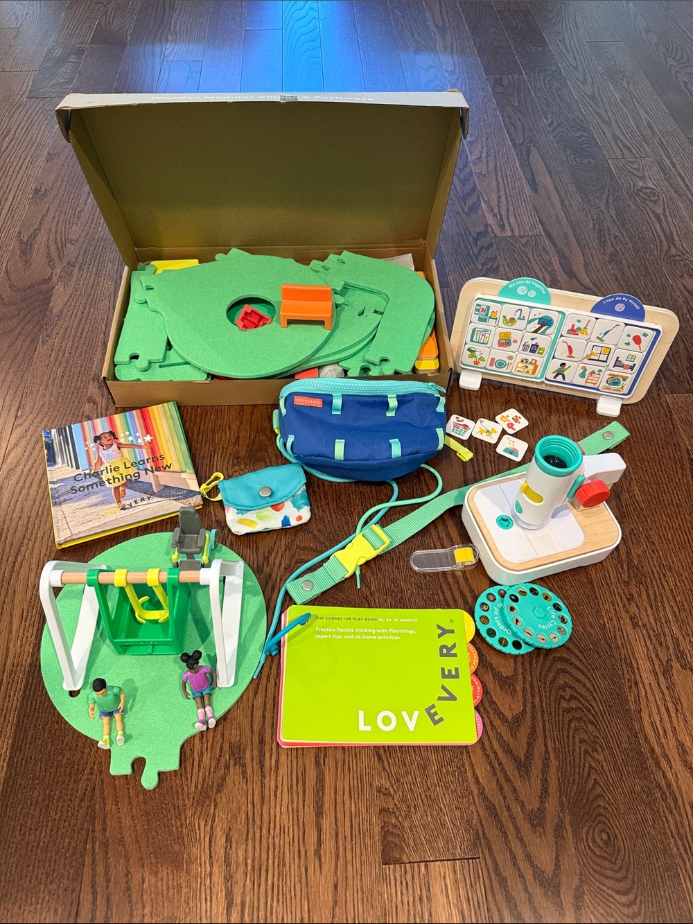 LOVEVERY The Connector Play Kit (Months 49-51)
